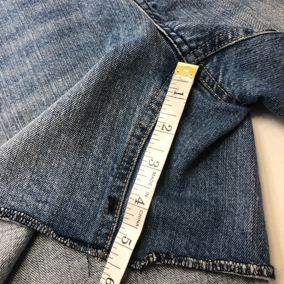 VERO Moda Relaxed Denim Jean Shorts, size 31 - Picture 10 of 10